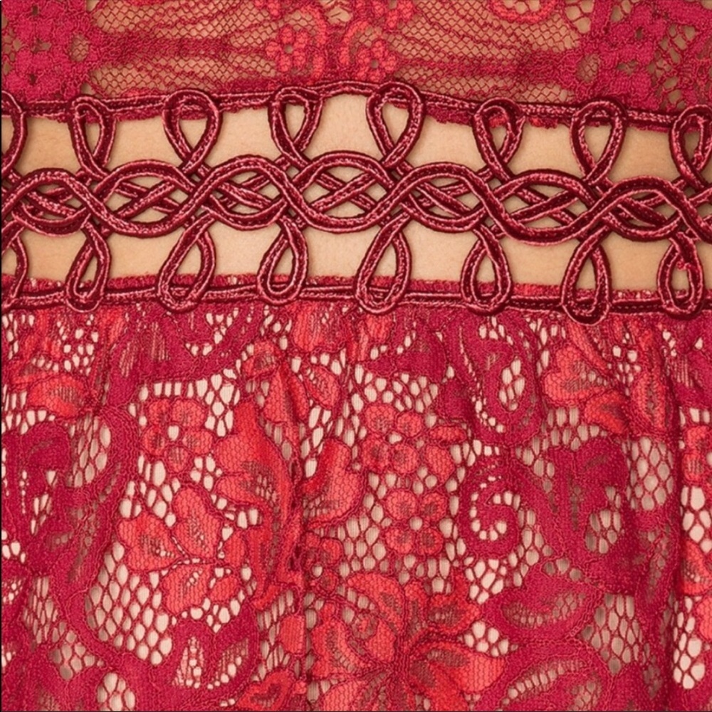 HP🎉 FLL🍋 Mon Cheri Lace Dress - Picture 4 of 8